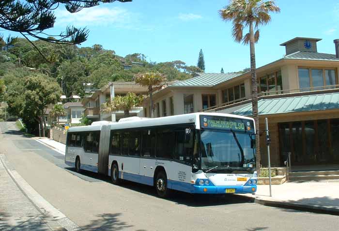 Sydney Buses Volvo B12BLEA Custom CB60 articulated bus 1657